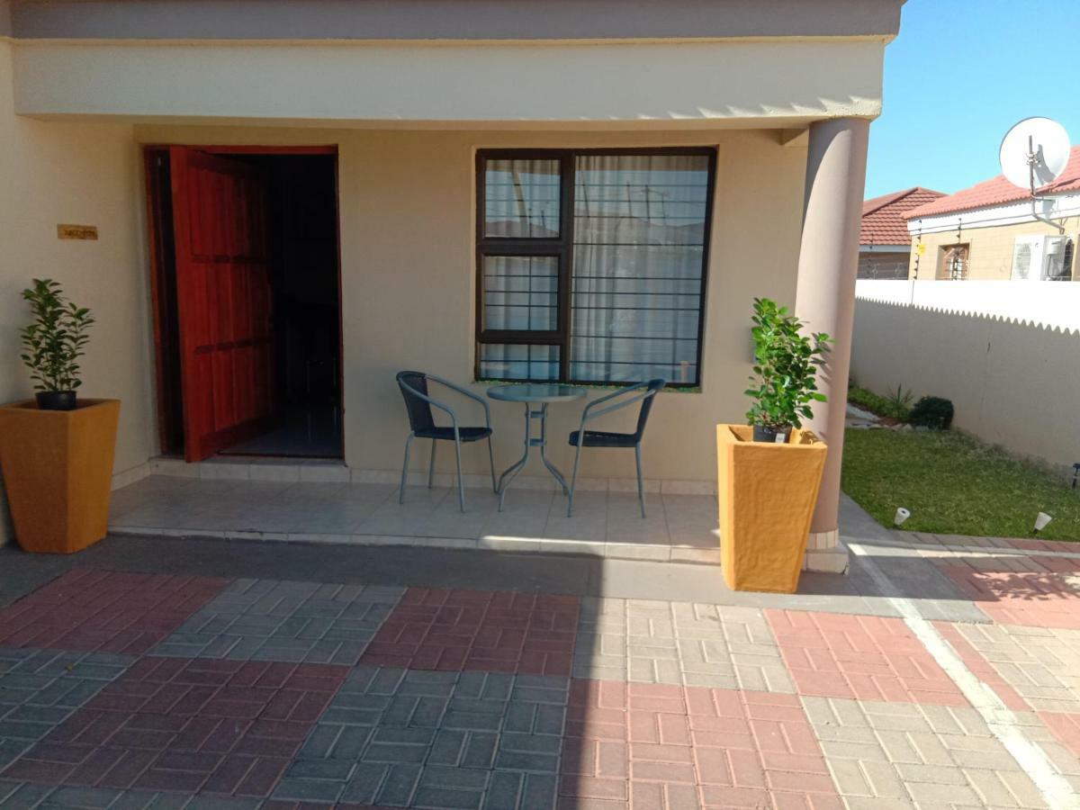 Tap'S Home Away From Home Gaborone Eksteriør bilde